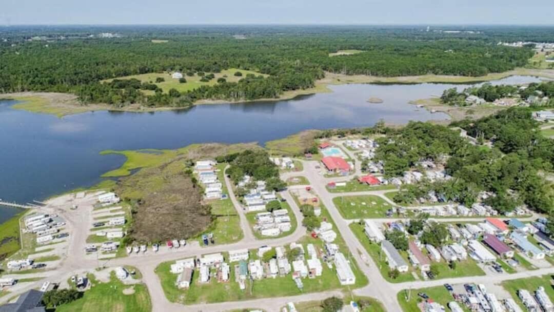 Surf City 2Br Park Home With Waterfront View And Parking Exterior photo