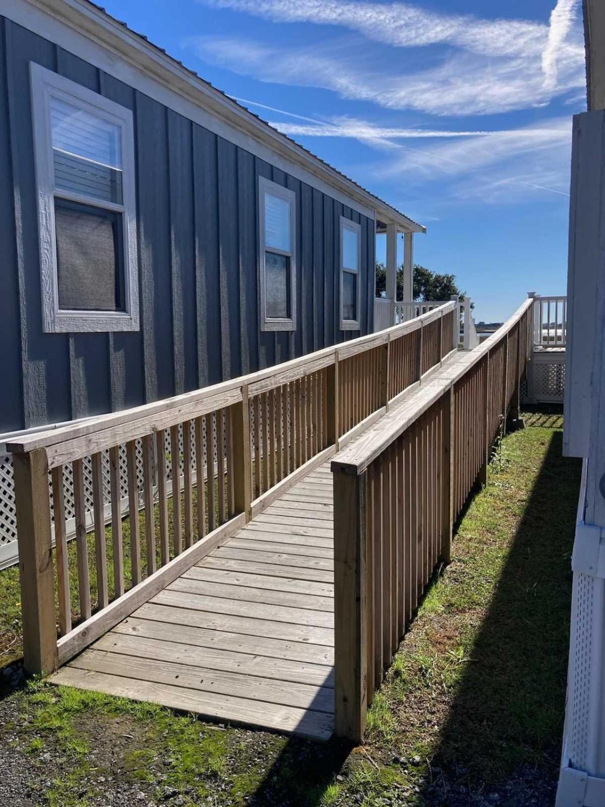 Surf City 2Br Park Home With Waterfront View And Parking Exterior photo